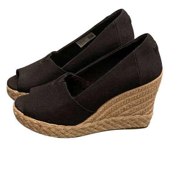 TOMS Black Canvas Wedge Peep Toe Jute Covered Heel Size 7 Espadrille Shoes - Picture 1 of 16